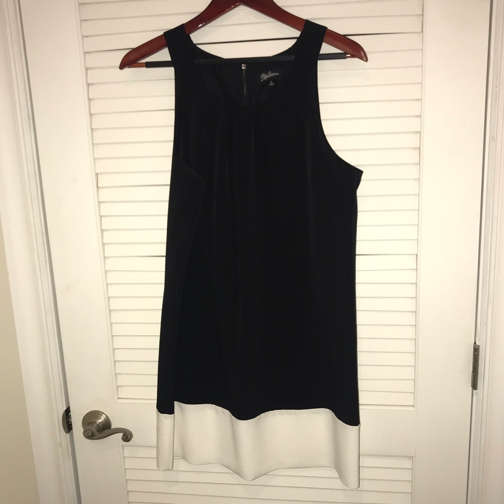 Dress - Picture 3 of 6